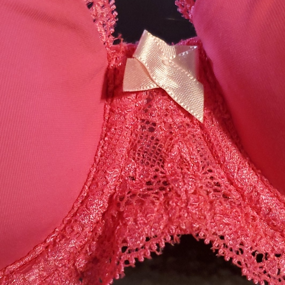 Hot pink Victoria's Secret Bra - Sz 34C - Picture 4 of 11